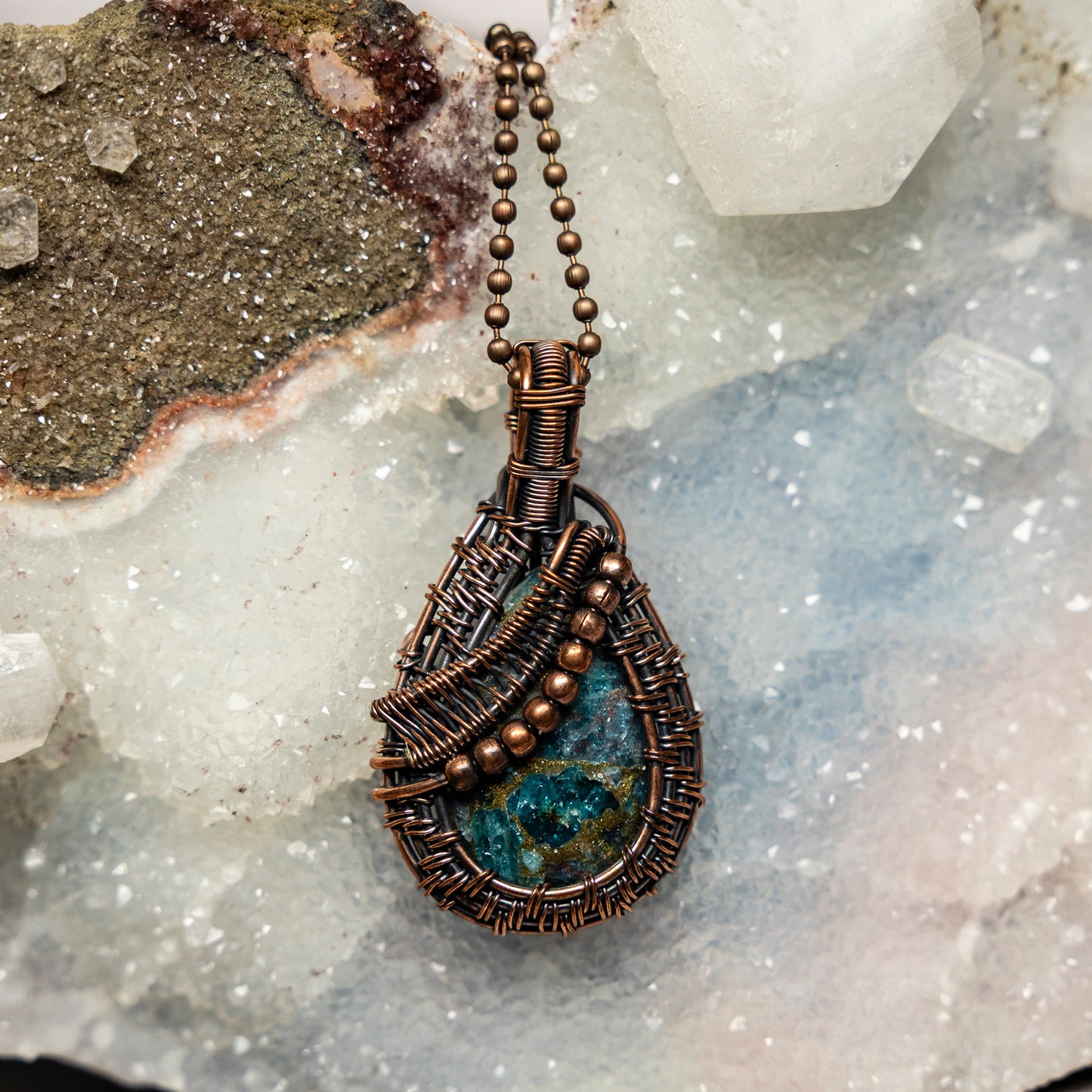 Blue Apatite Wire Wrap Crystal Pendant – Wire Wraps