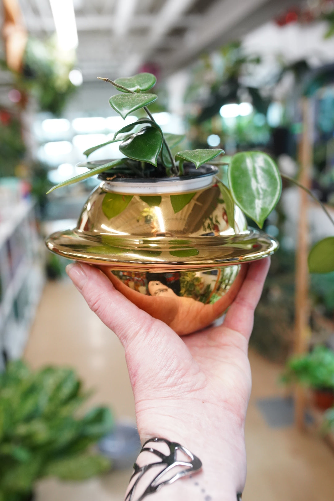 Gold Ceramic Saturn Planter – Fits 3-Inch Nursery Pot