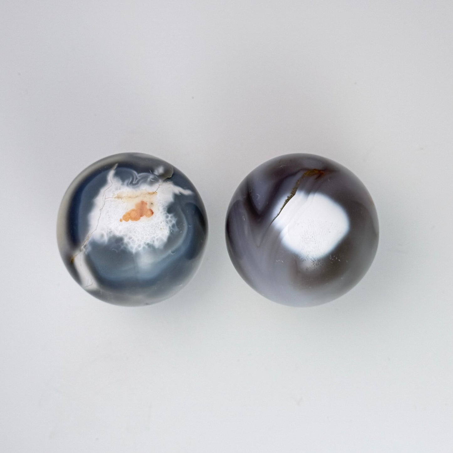 Orca Agate – Sphere 56.5 mm