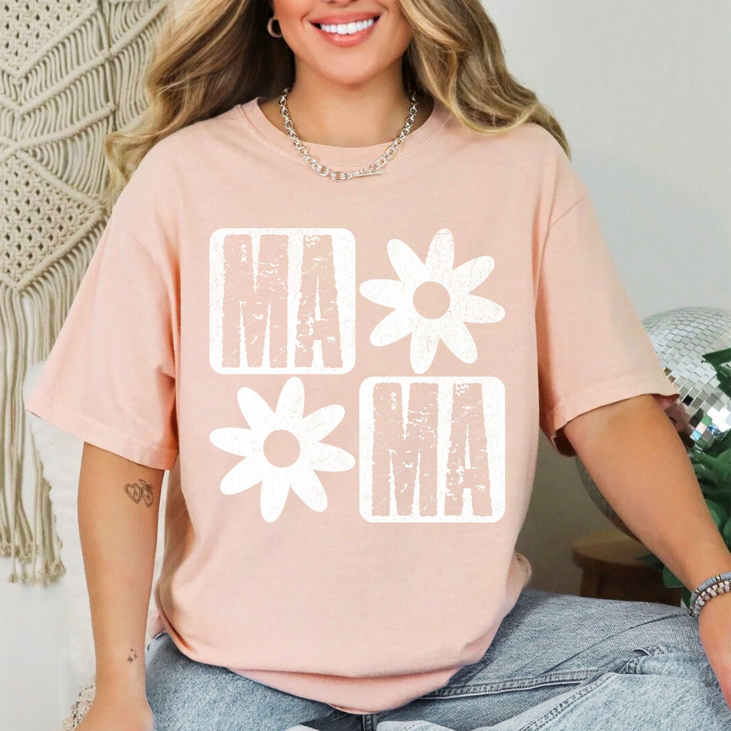 Mama, Minimalist, Graphic, Flowers, Mother's Day Tshirt Comfort Colors T-Shirt – Peachy T-Shirt