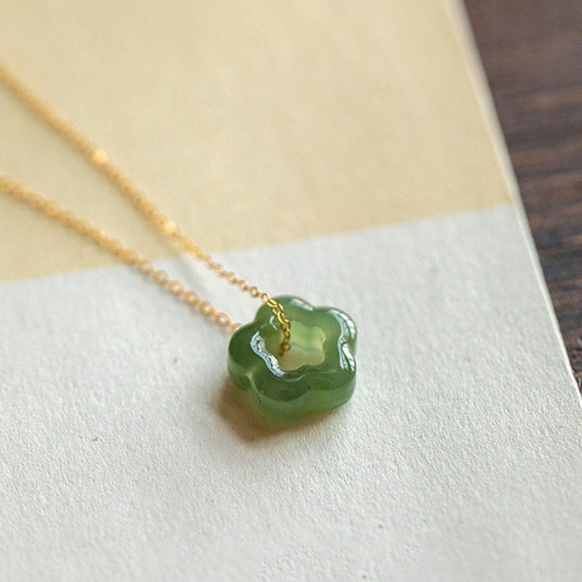 FLOWER JADE NECKLACE – Dark Green