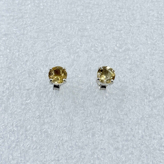 Sterling Silver Round Citrine Post Earrings Size 2 – Earrings