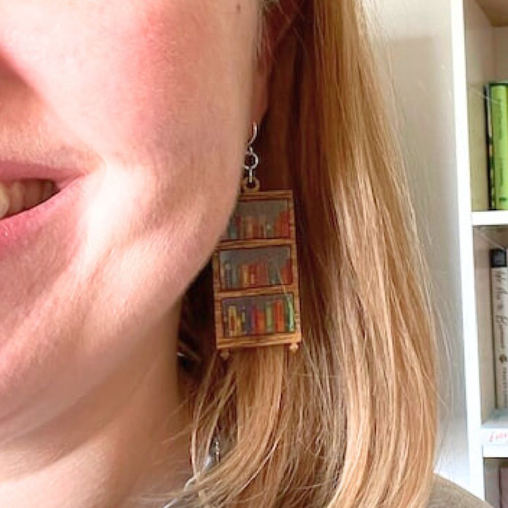 BOOK LOVER EARRINGS (PAIR) –