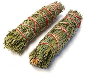 Cedar Smudge Stick – 4" Sustainably Harvested for Cleansing & Purification