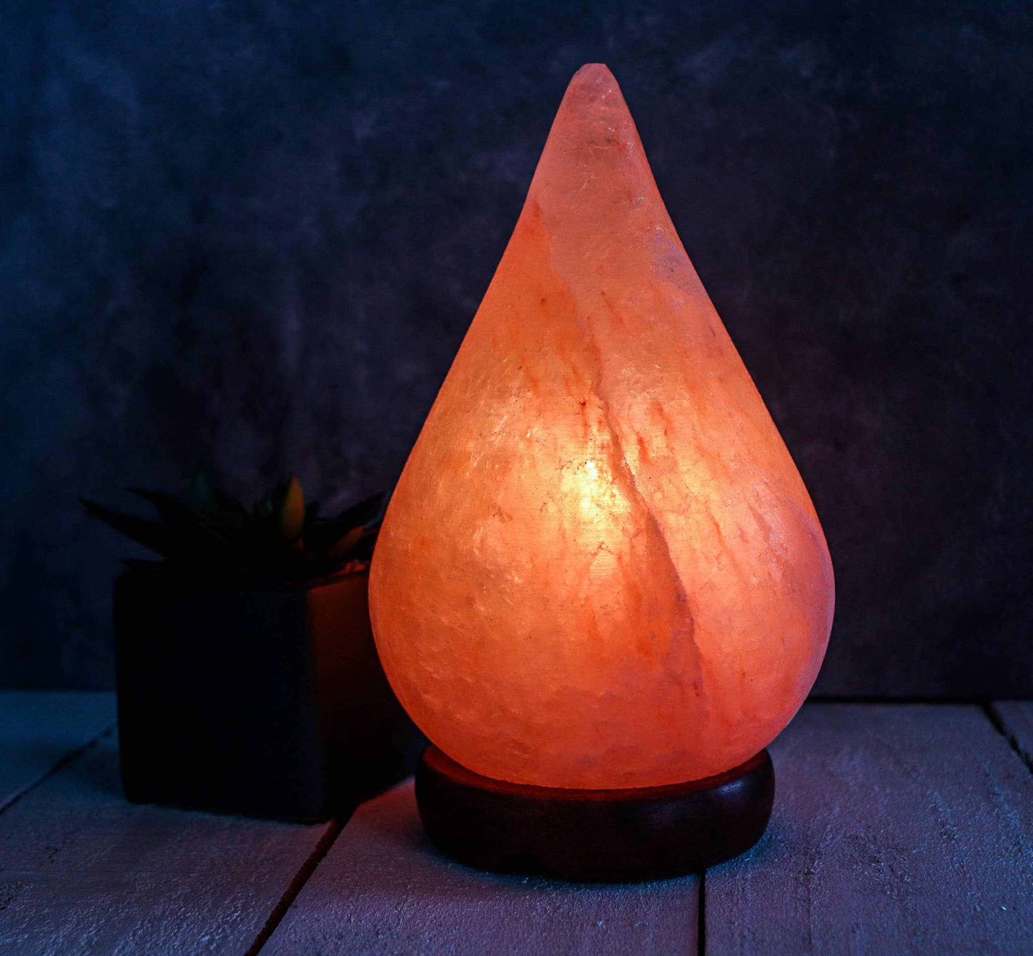 Tear Drop Shape Salt Lamp 8"