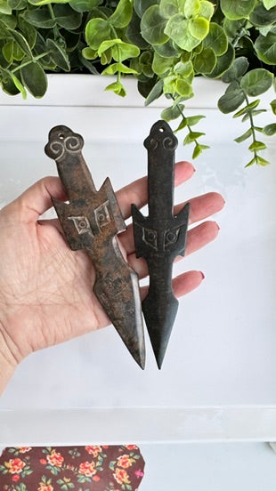 Hand-Carved Jade Owl Athame for Rituals & Boundaries