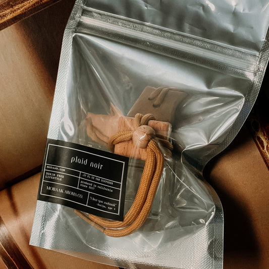 Plaid Noir Car Diffuser