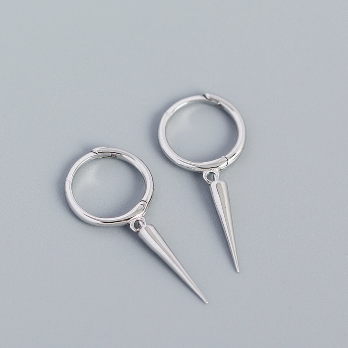 SPIKE HOOP EARRINGS (PAIR) –