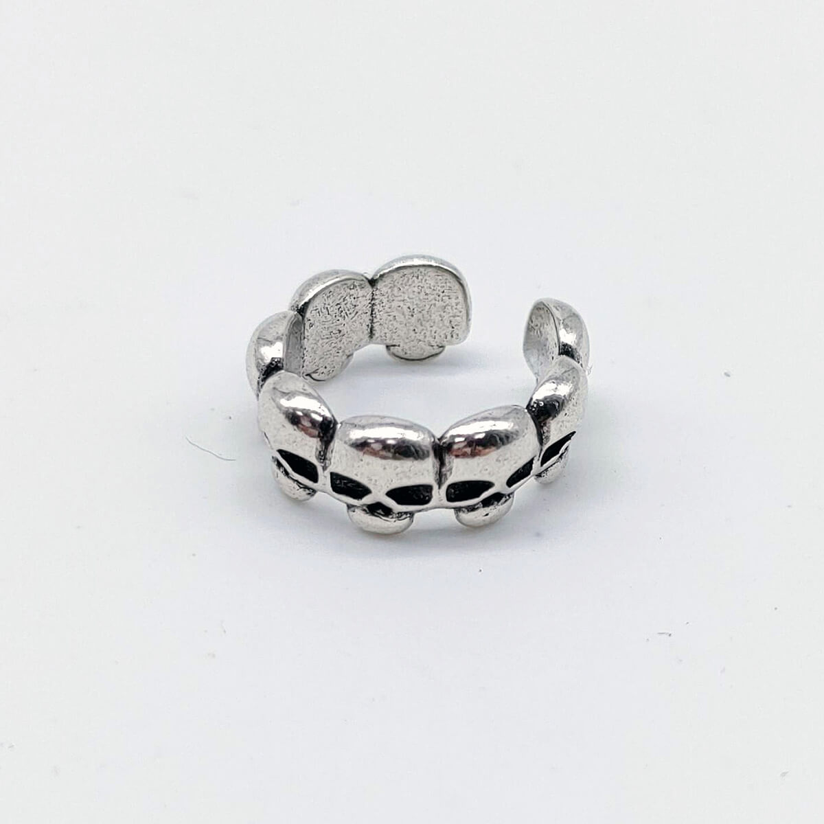 GOTHIC SKULL EAR CUFF – Default Title