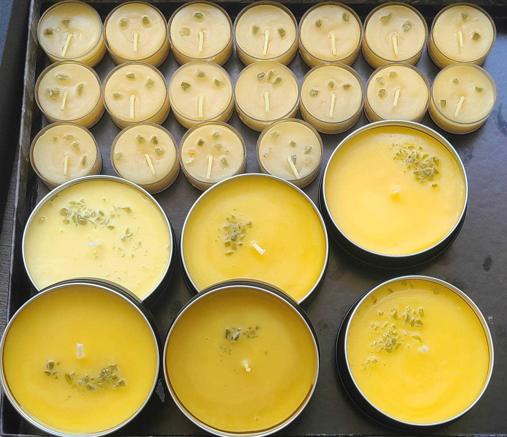 Pure Beeswax Tealight Candles with Moldavite Chips – Gemstone Candle