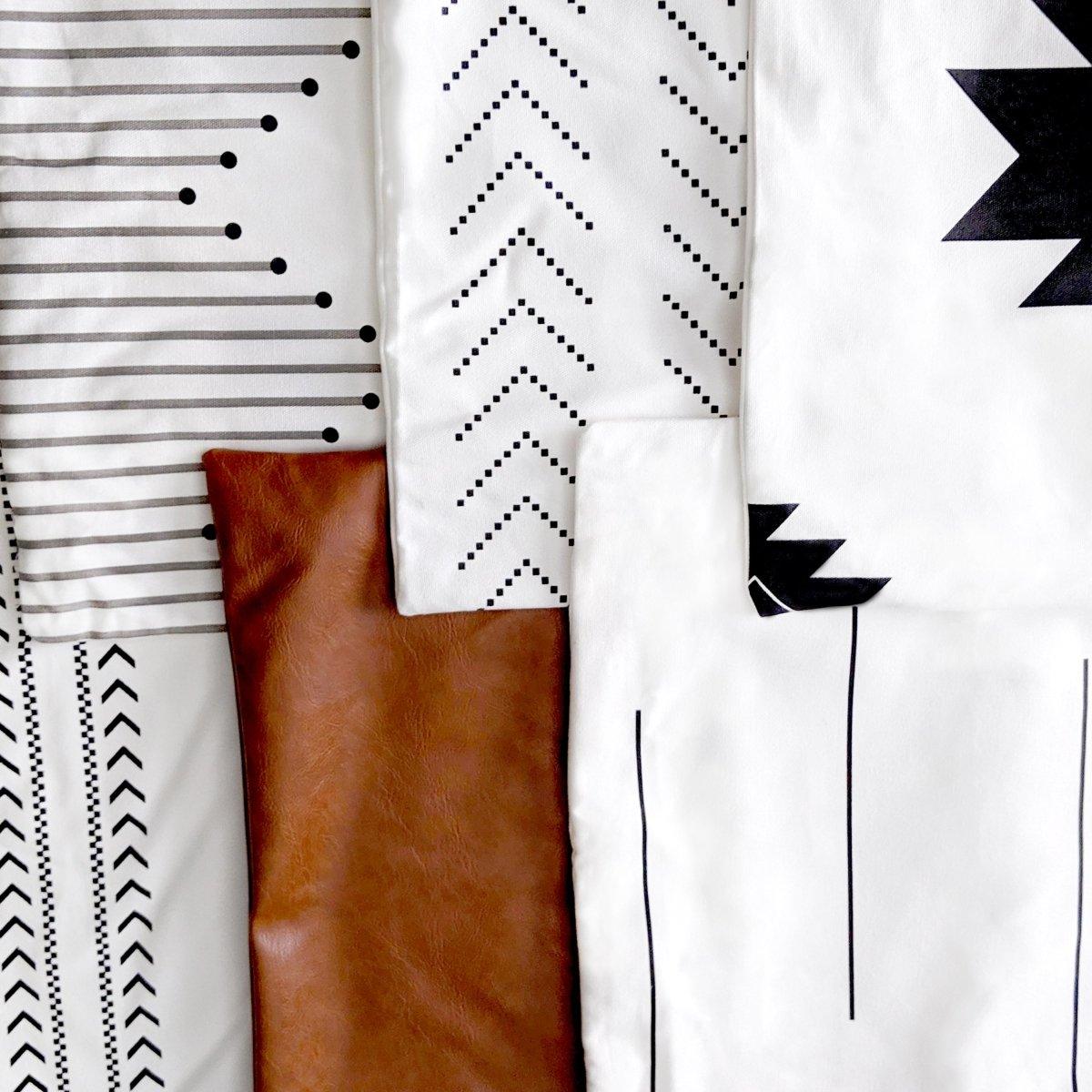 Amber & Farm Pillow Set