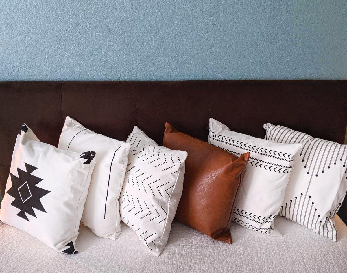 Amber & Farm Pillow Set