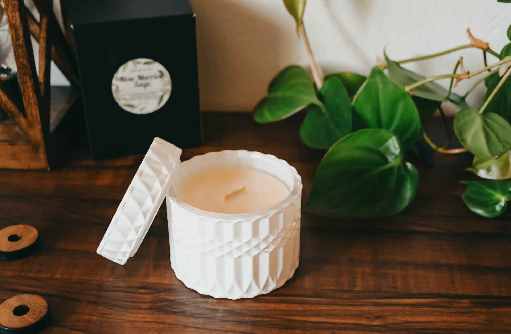 Rosemary Sage Beeswax Candle | Wood Wick – 7oz non toxic candle