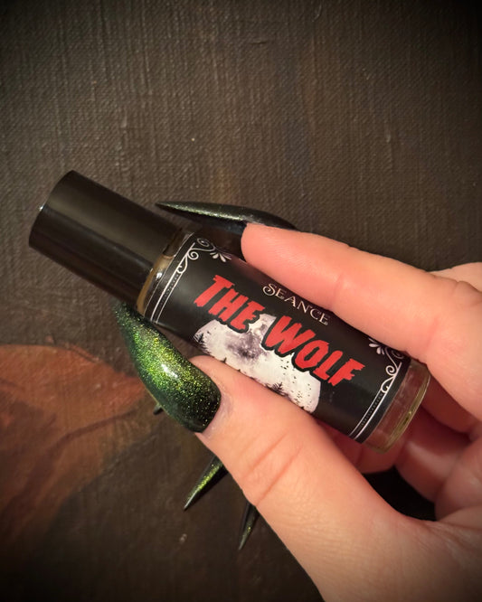 The Wolf (forest & musk) – Perfume Oils
