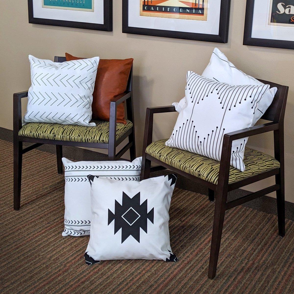 Amber & Farm Pillow Set