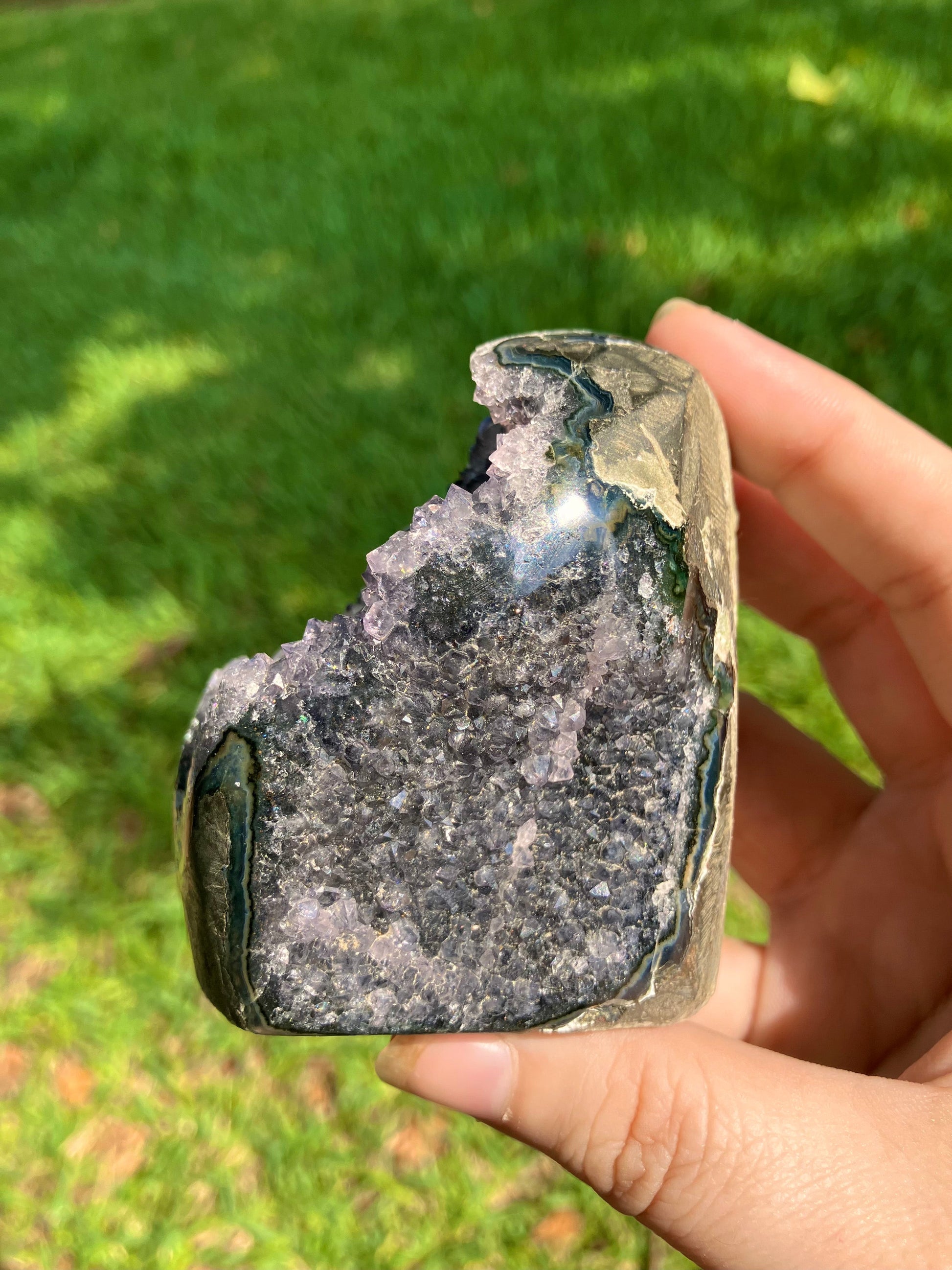 Black Amethyst Cut Base –