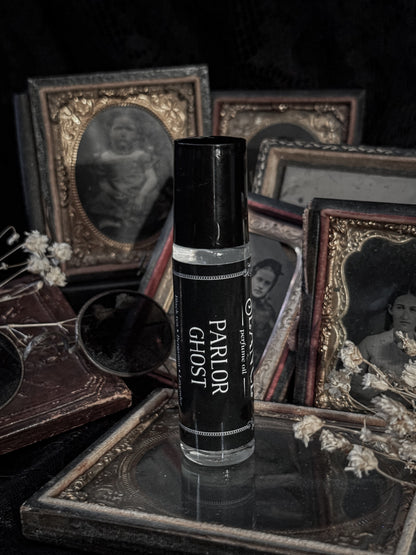 Parlor Ghost (bergamot, black tea, lavender)
