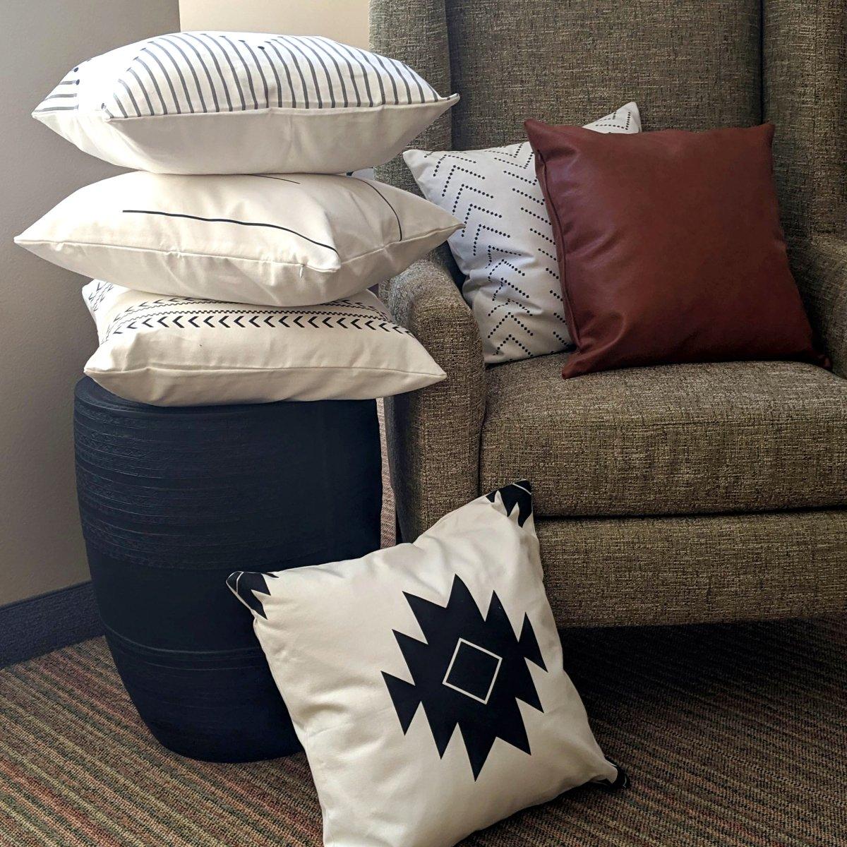 Amber & Farm Pillow Set