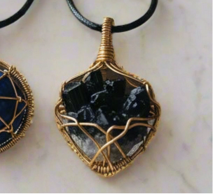 Iamevibez  Gold plated non-tarnishing wire wrapped necklace