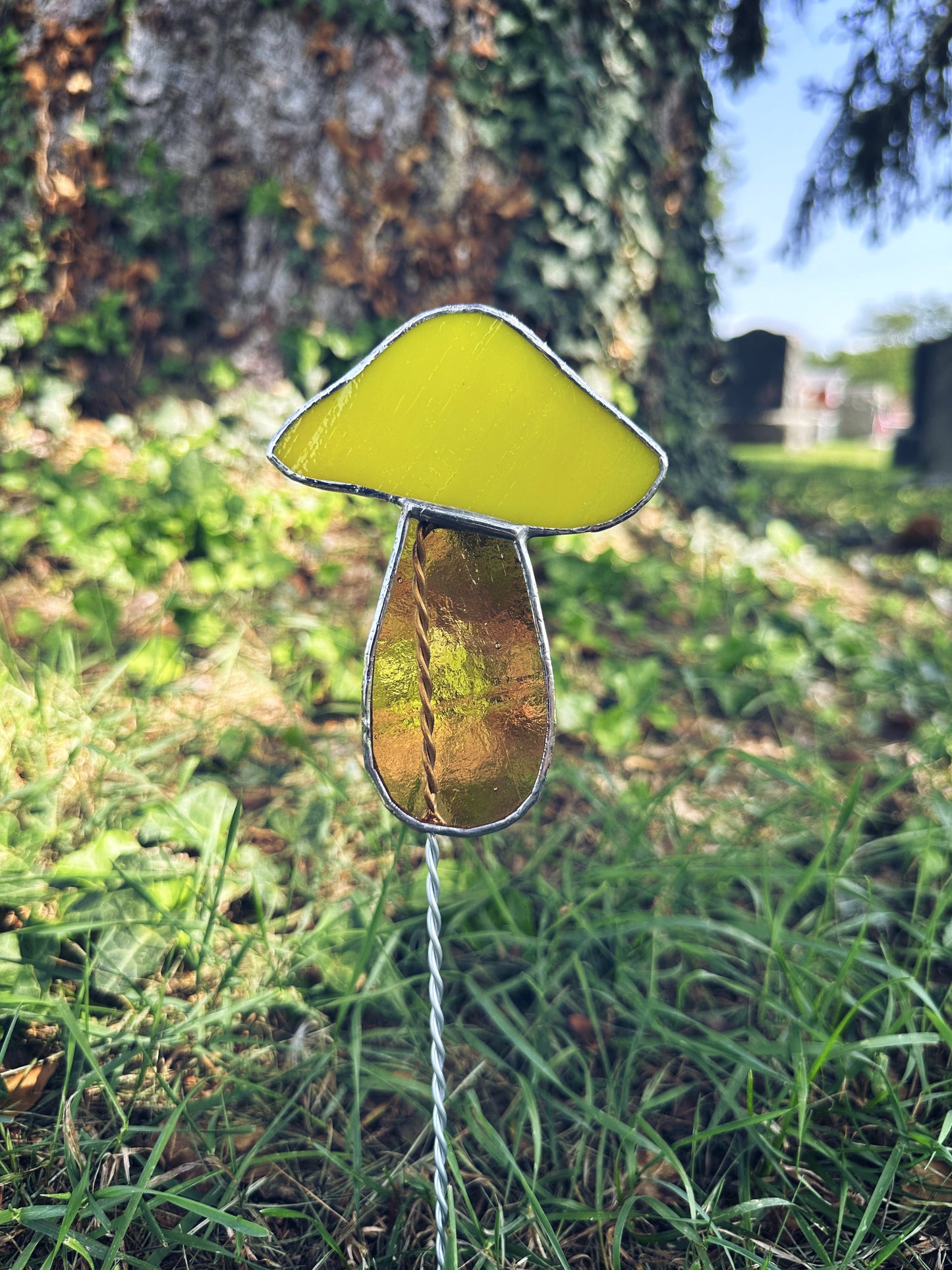 Mushroom Garden Stake – Whimsical Outdoor Décor for Yard & Planters