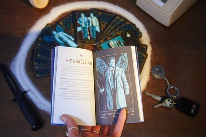 Supernatural Tarot Deck and Guidebook – Kit