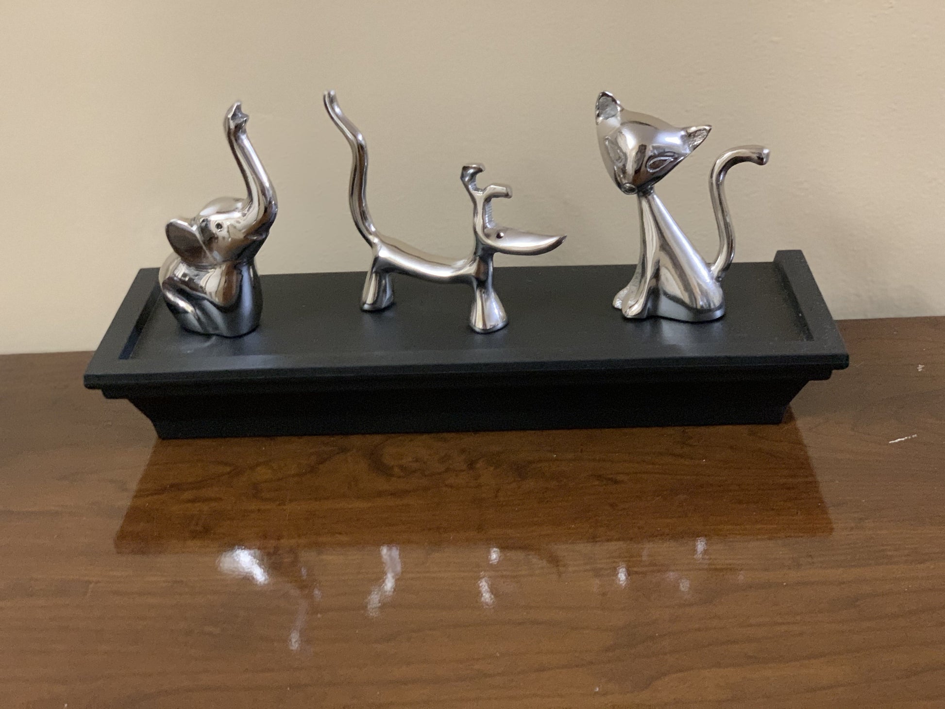 Vibhsa Dog Cat & Elephant Ring Holders Set - Silver – Collectibles