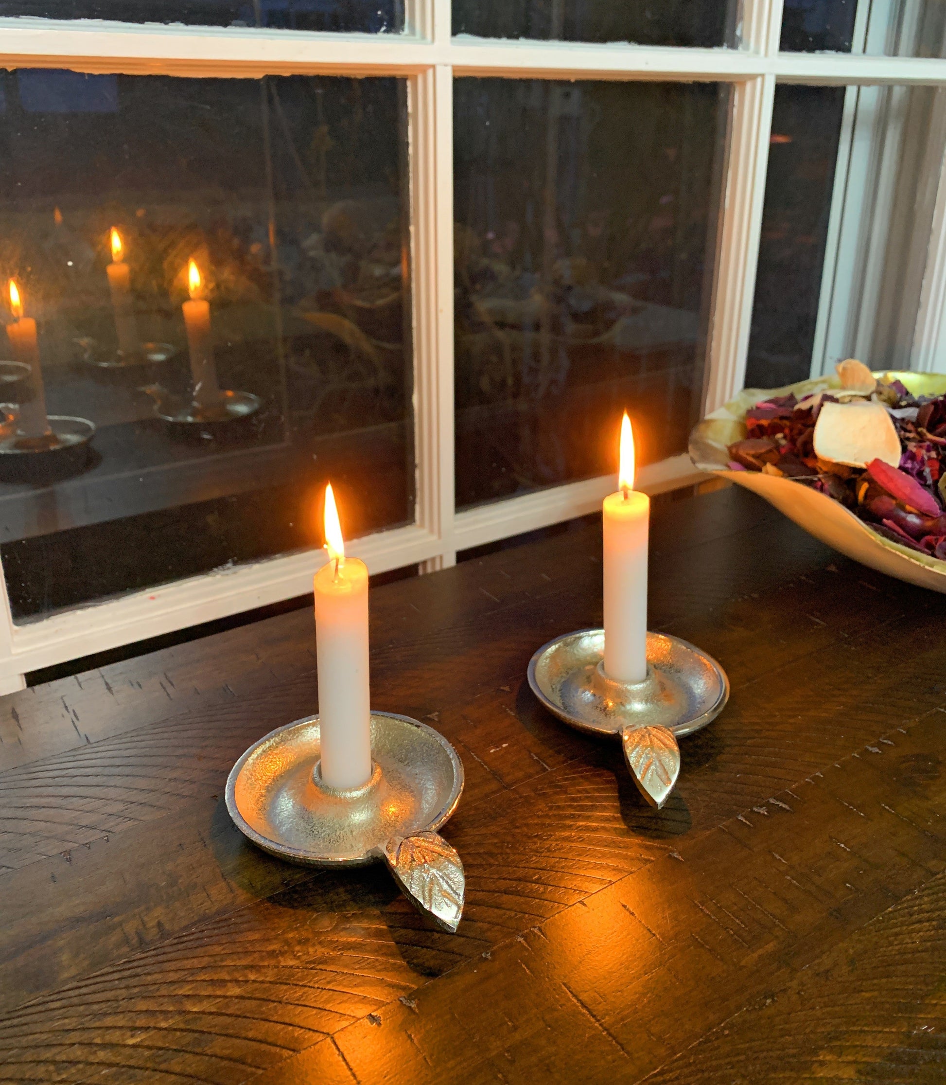 Vibhsa Taper Candlestick Holder Dish-Silver – home Decor