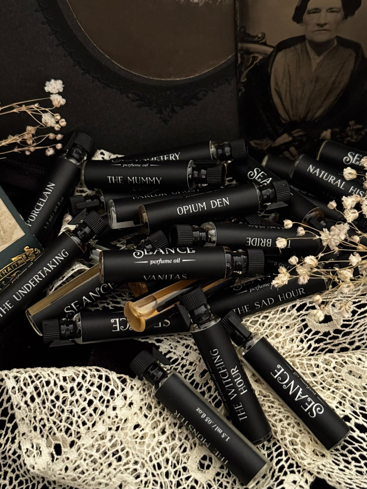 Seance The Library Perfume Sample Set, 27 Scents – Sample Packs