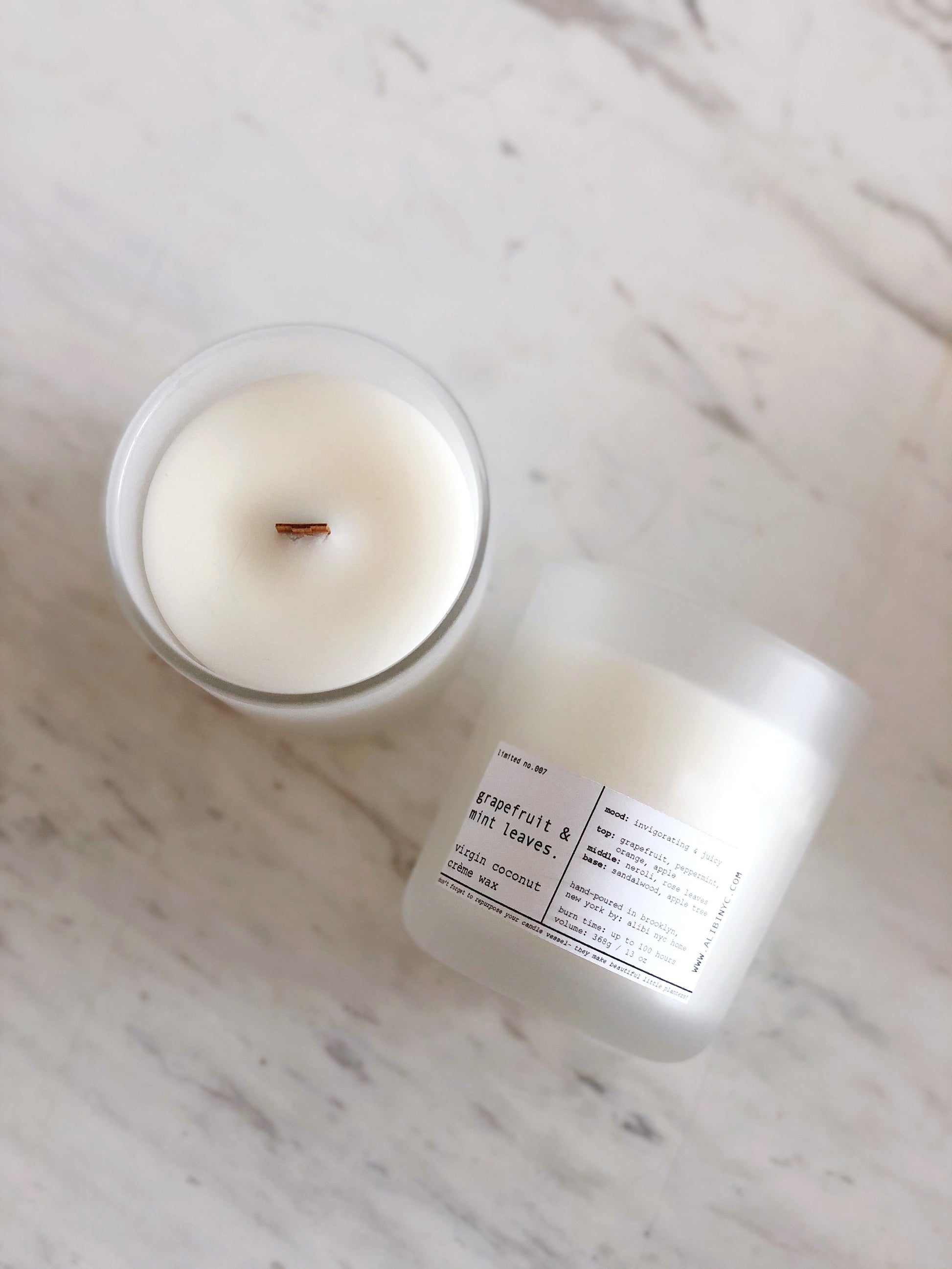GRAPEFRUIT & MINT LEAVES | VIRGIN COCONUT CRÈME WAX & WOODEN WICK CANDLE – CANDLES