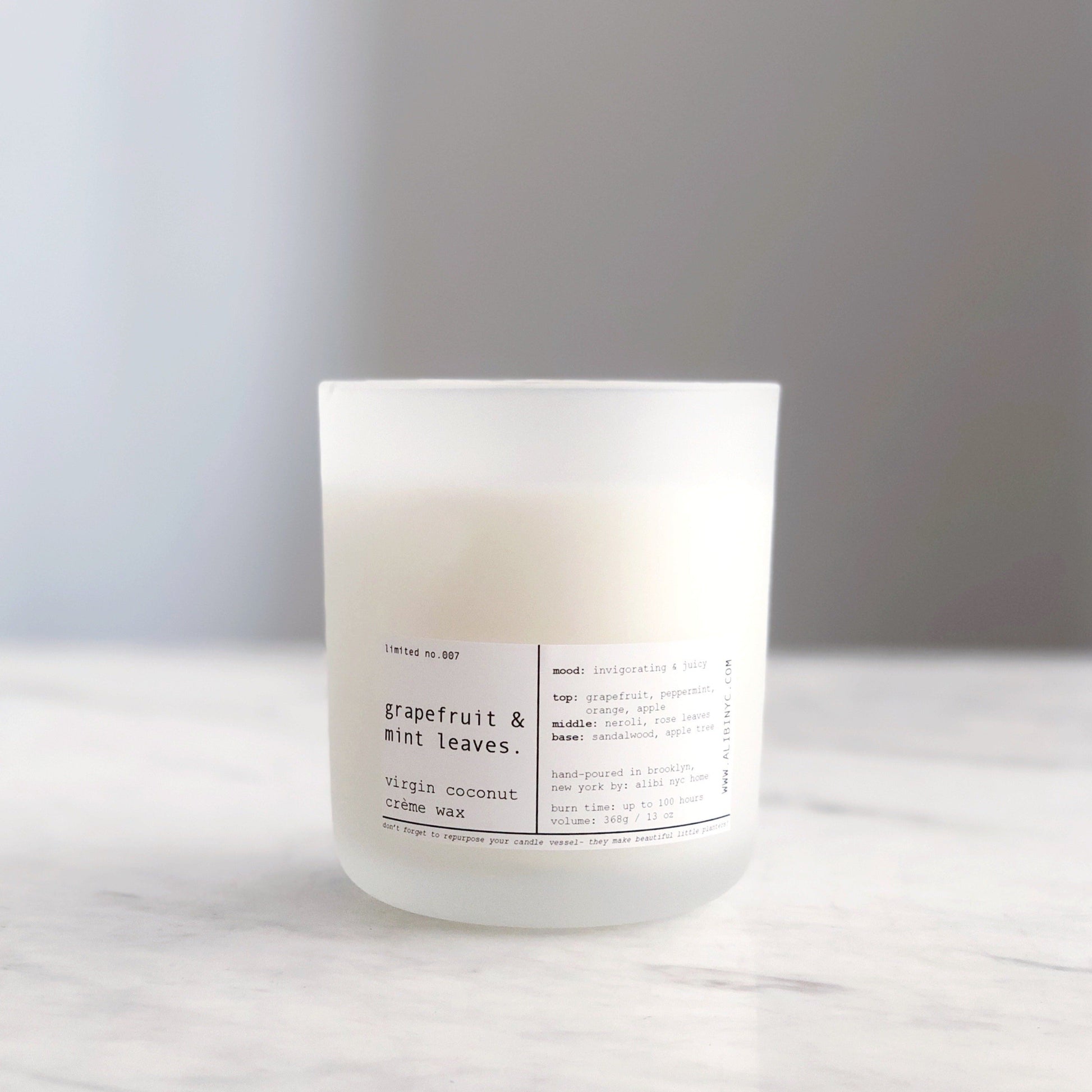 GRAPEFRUIT & MINT LEAVES | VIRGIN COCONUT CRÈME WAX & WOODEN WICK CANDLE – CANDLES