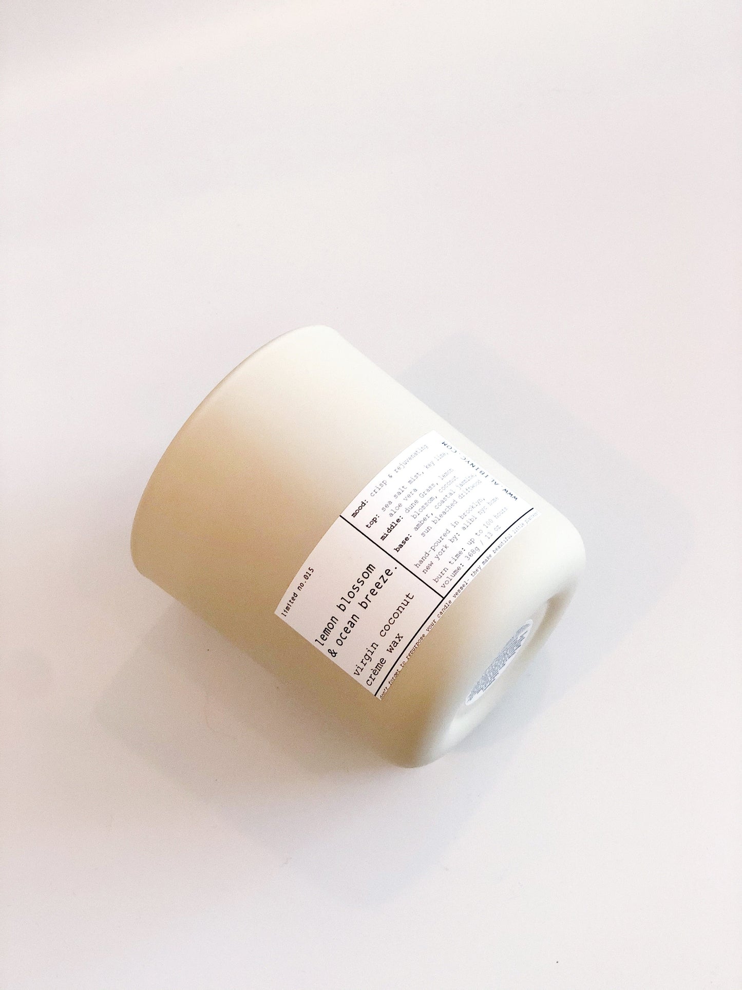 LEMON BLOSSOM & OCEAN BREEZE | VIRGIN COCONUT CRÈME WAX & WOODEN WICK CANDLE – CANDLES
