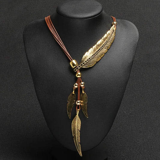 BOHEMIAN LEAF ROPE NECKLACE –