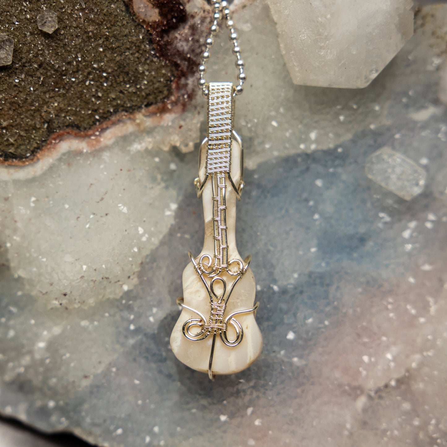 Agate "Violin" Wire Wrap Crystal Pendant – Wire Wraps