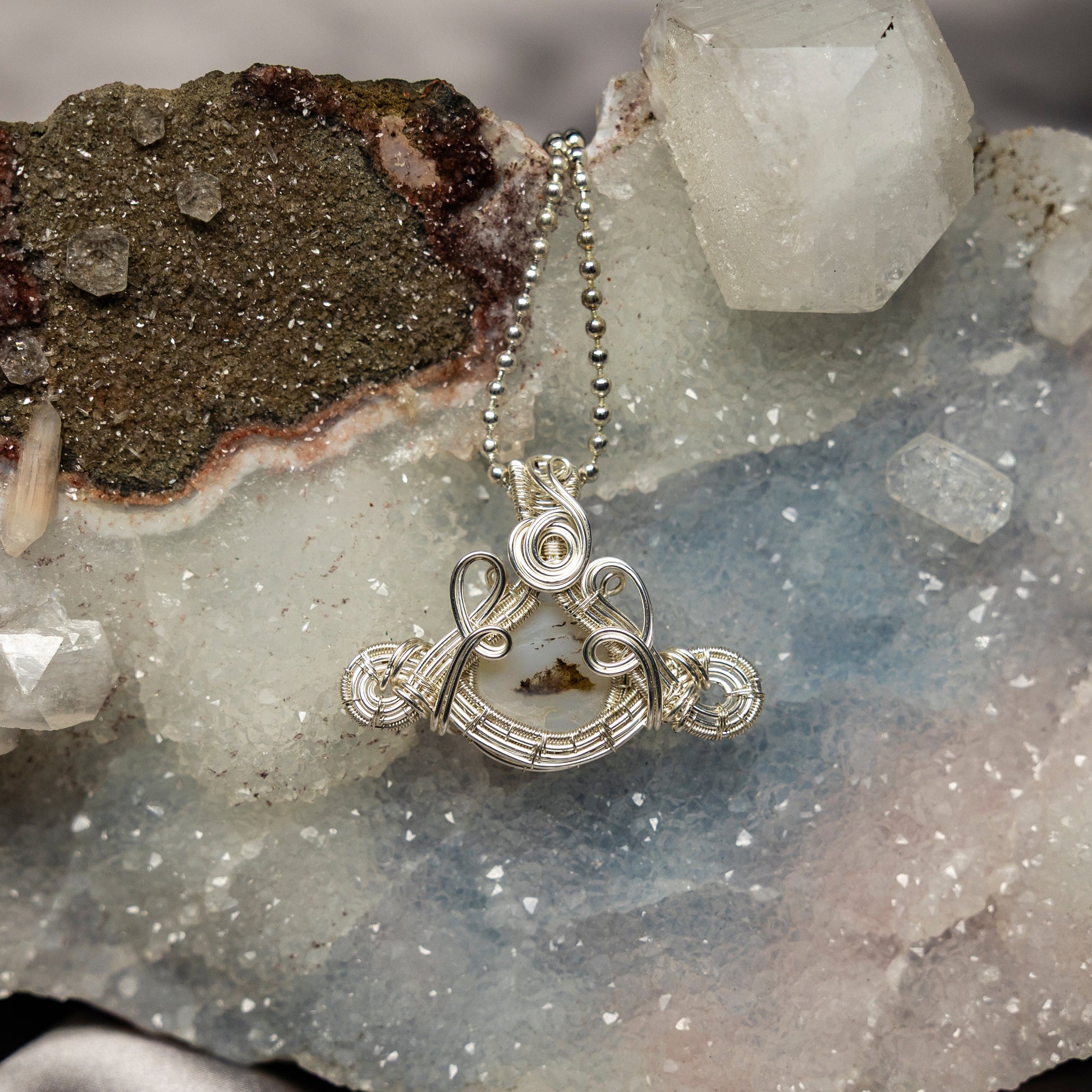 Agate Wire Wrap Crystal Pendant – Wire Wraps
