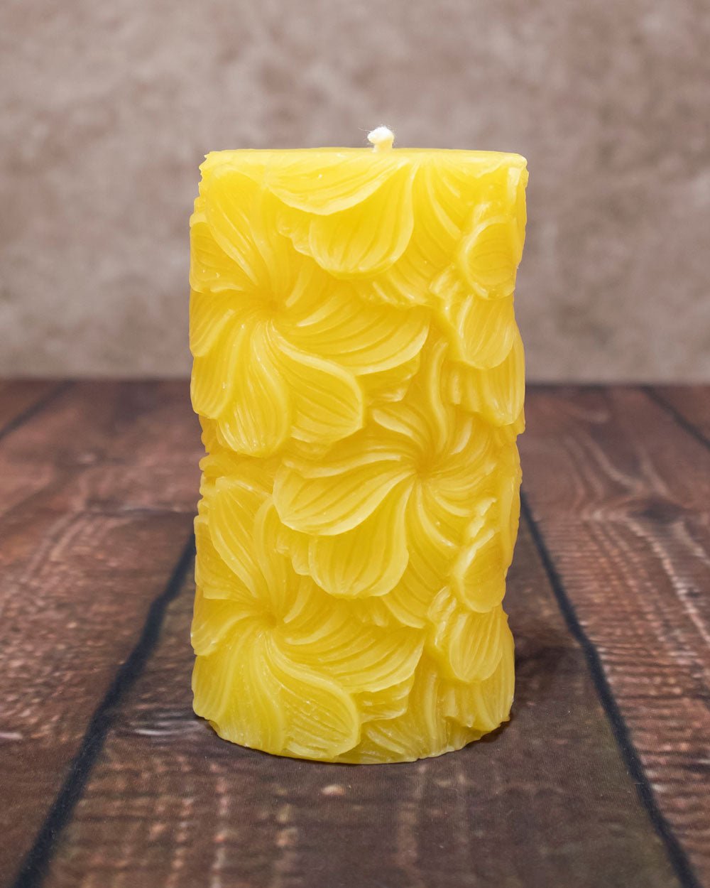 Aloha Beeswax Pillar Candle - 4" Floral –