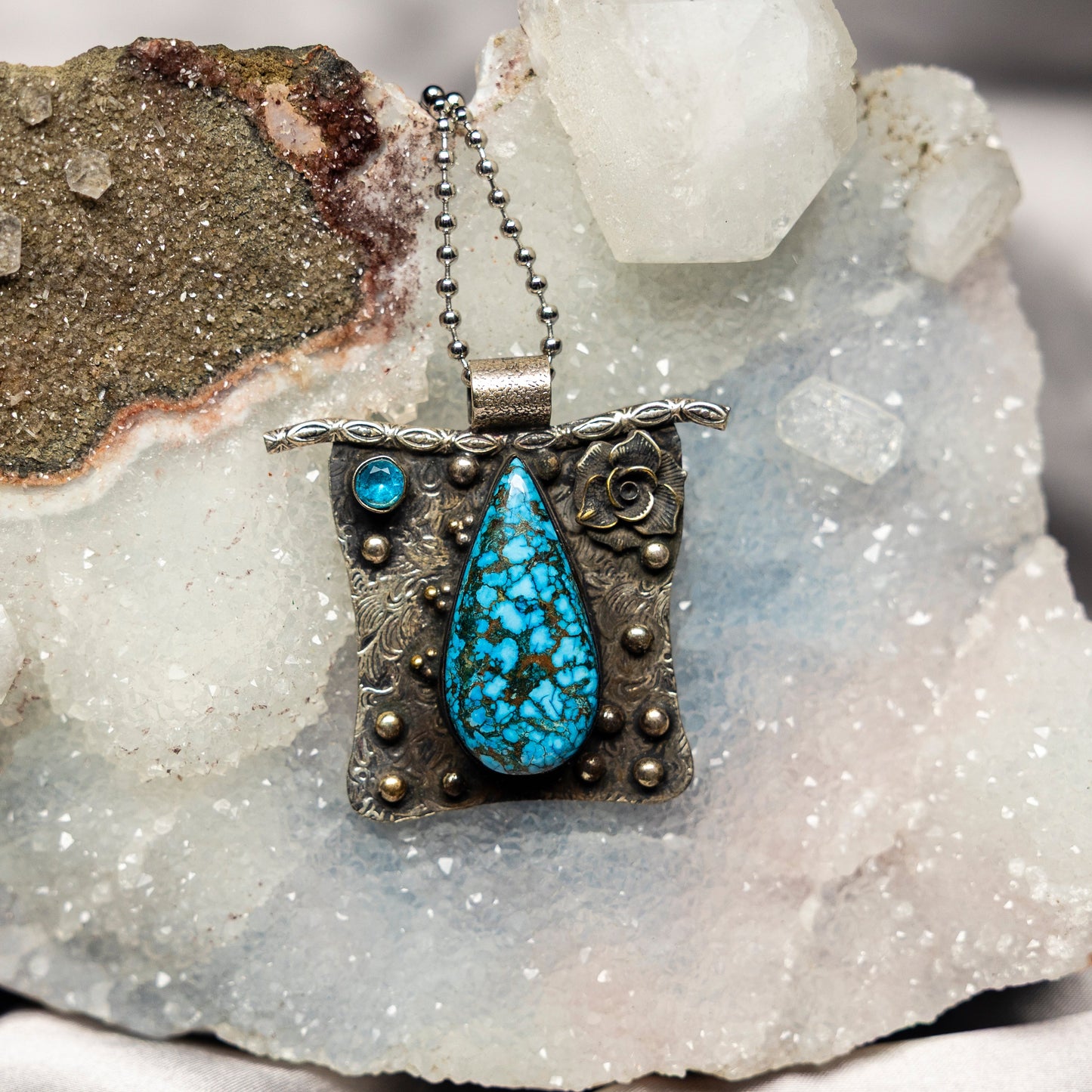 Blue Magnesite On 925 Silver Pendant – 925 Sterling Silver