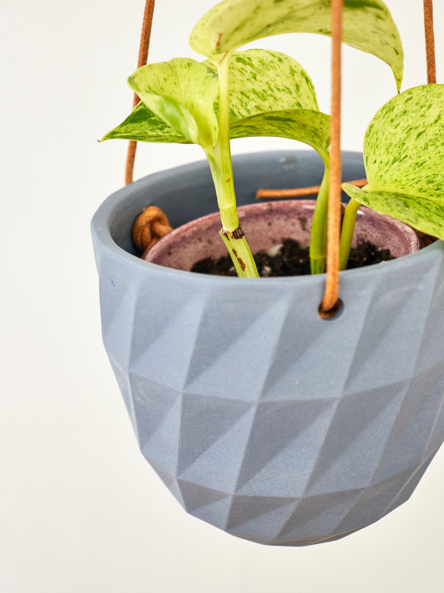 Virago Modern Hanging Planter- Grid – plant pot