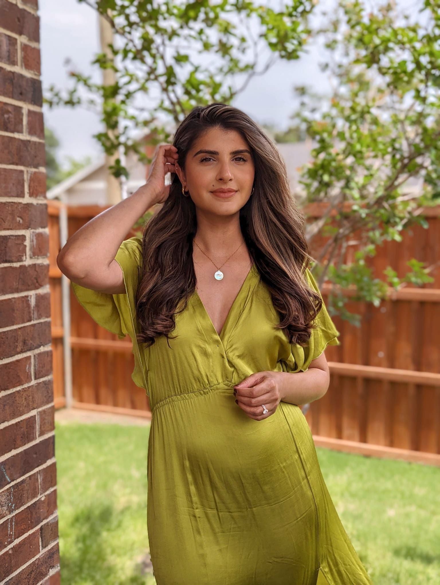 IVORY Gold Mother-of-Pearl Necklace – Necklace