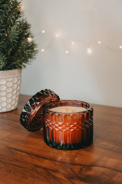 Black Cherry Wine Candle - 7oz Wood Wick Beeswax – Red non toxic candle