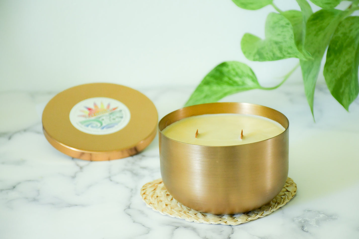 The Great Outdoors 17oz Candle – Gold non toxic candle