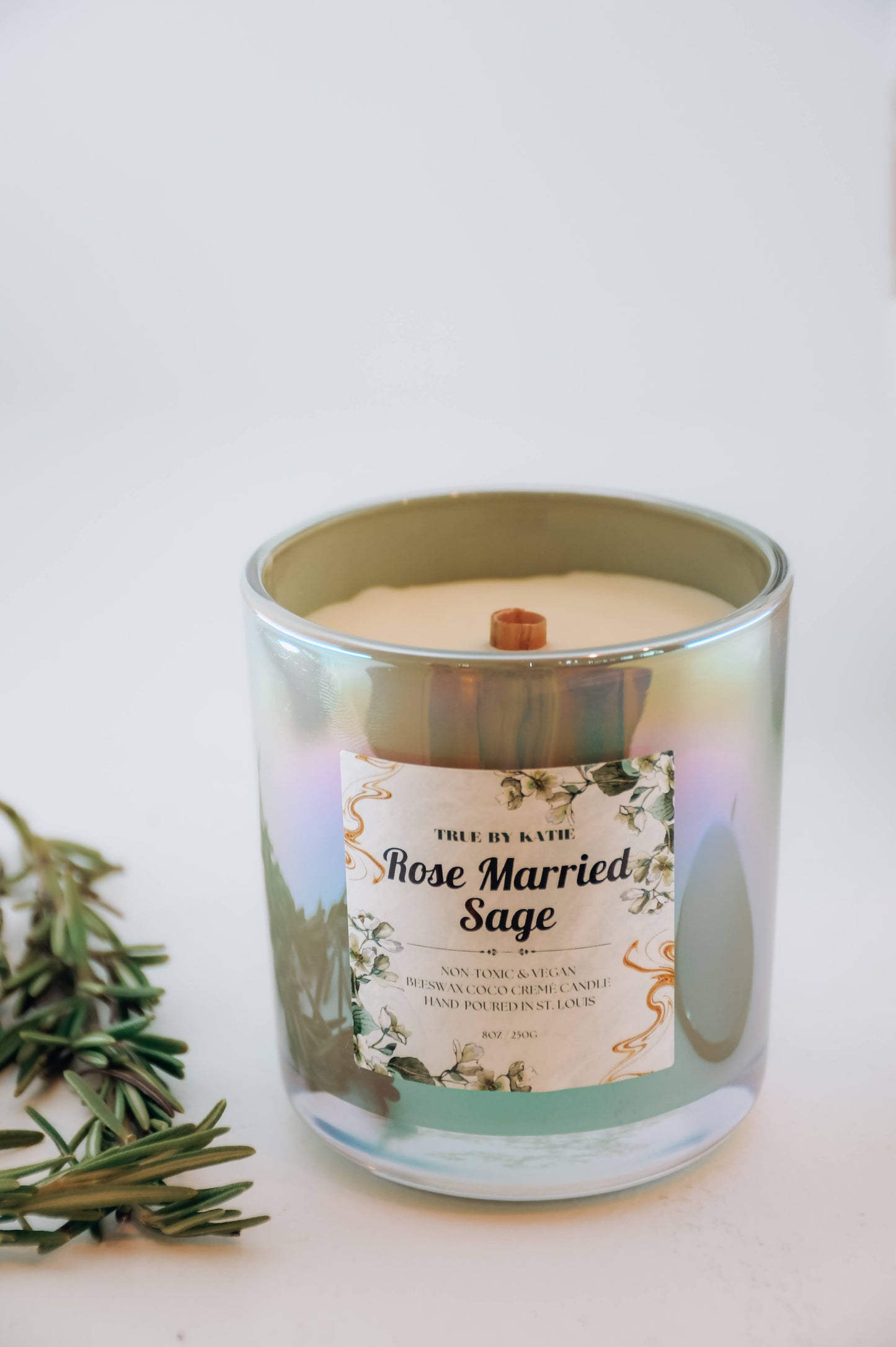 Rosemary Sage Beeswax Candle | Wood Wick – 8oz non toxic candle