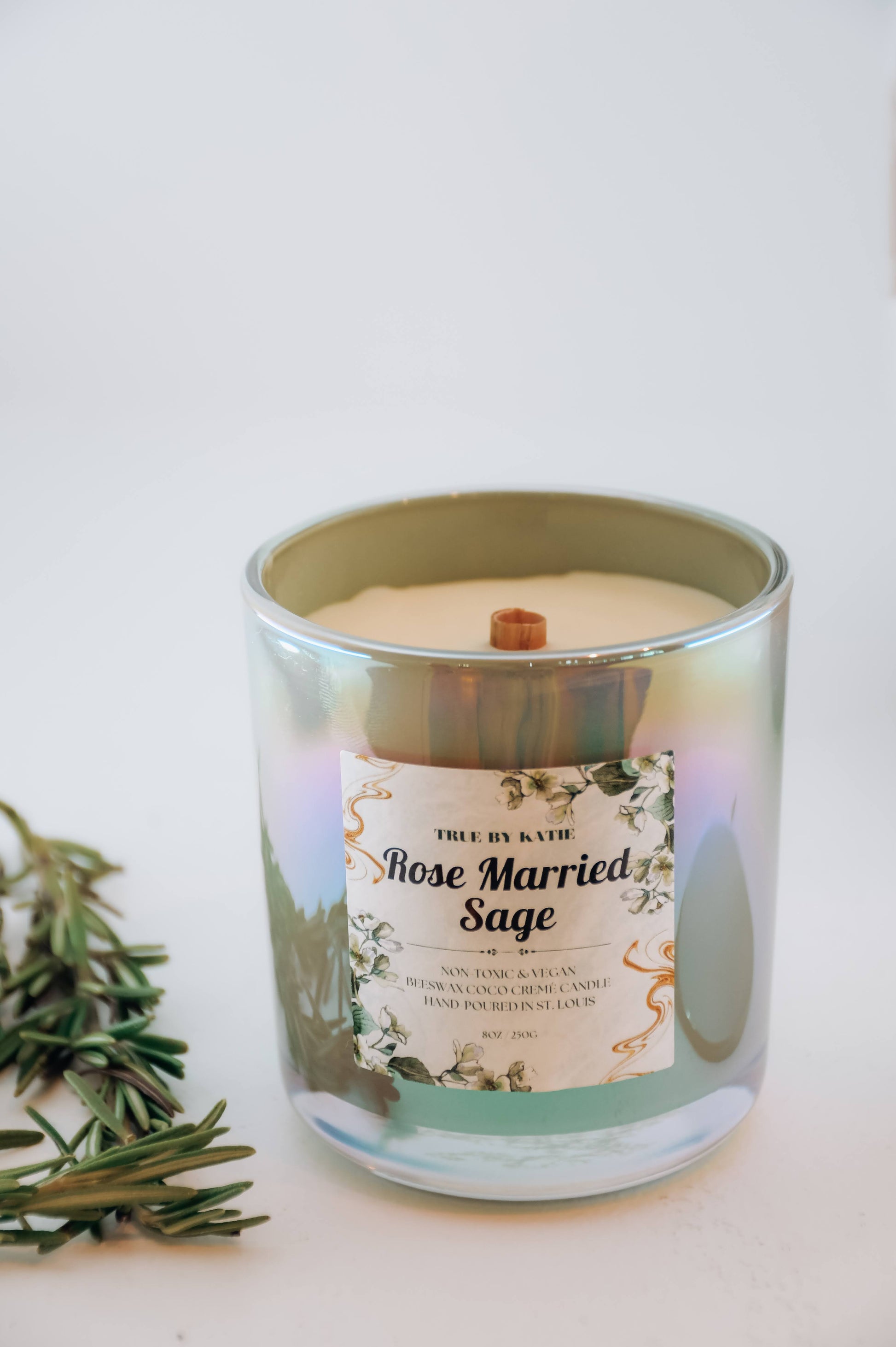 Rosemary Sage Beeswax Candle | Wood Wick – 8oz non toxic candle