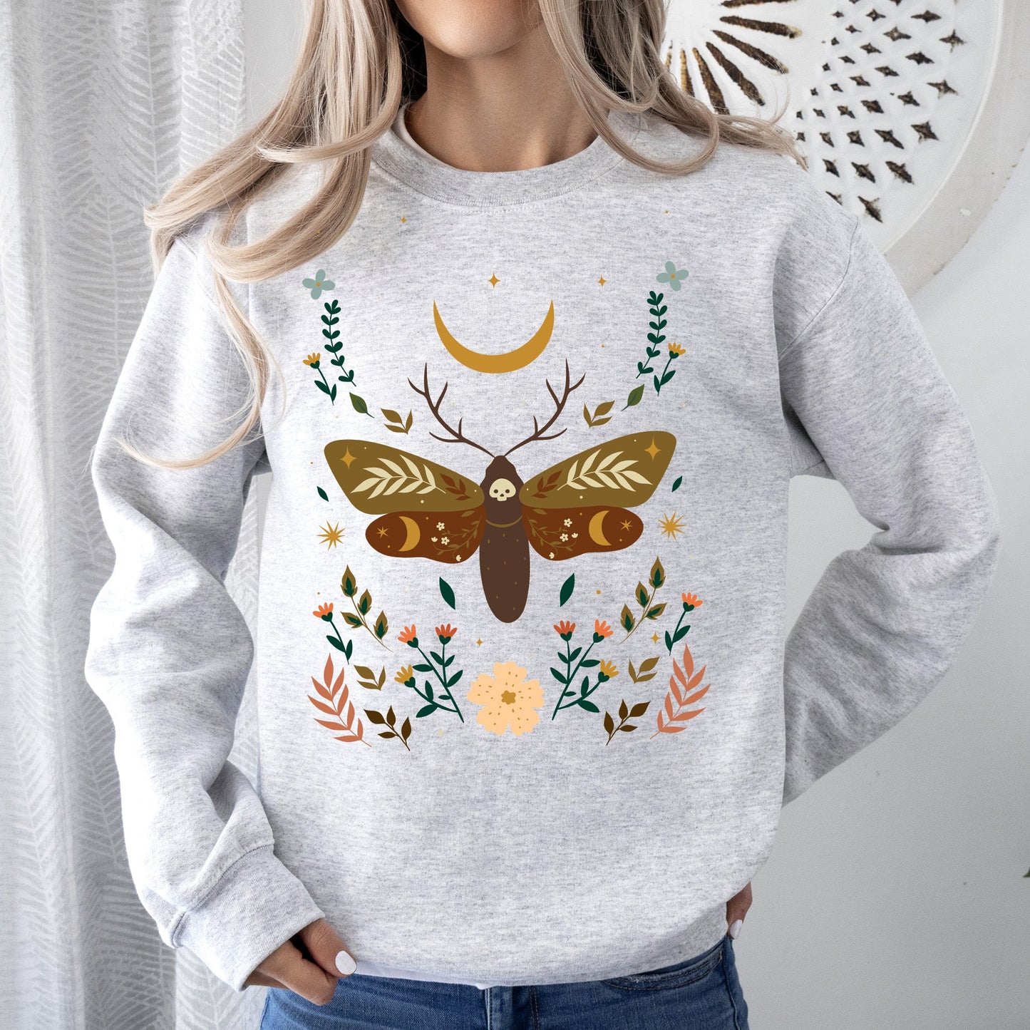 Enchanted Moth Garden - Sweatshirt – Ash Sweatshirt