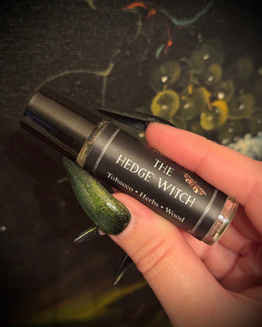 The Hedge Witch- (sweet tobacco & herbs) – Perfume Oils