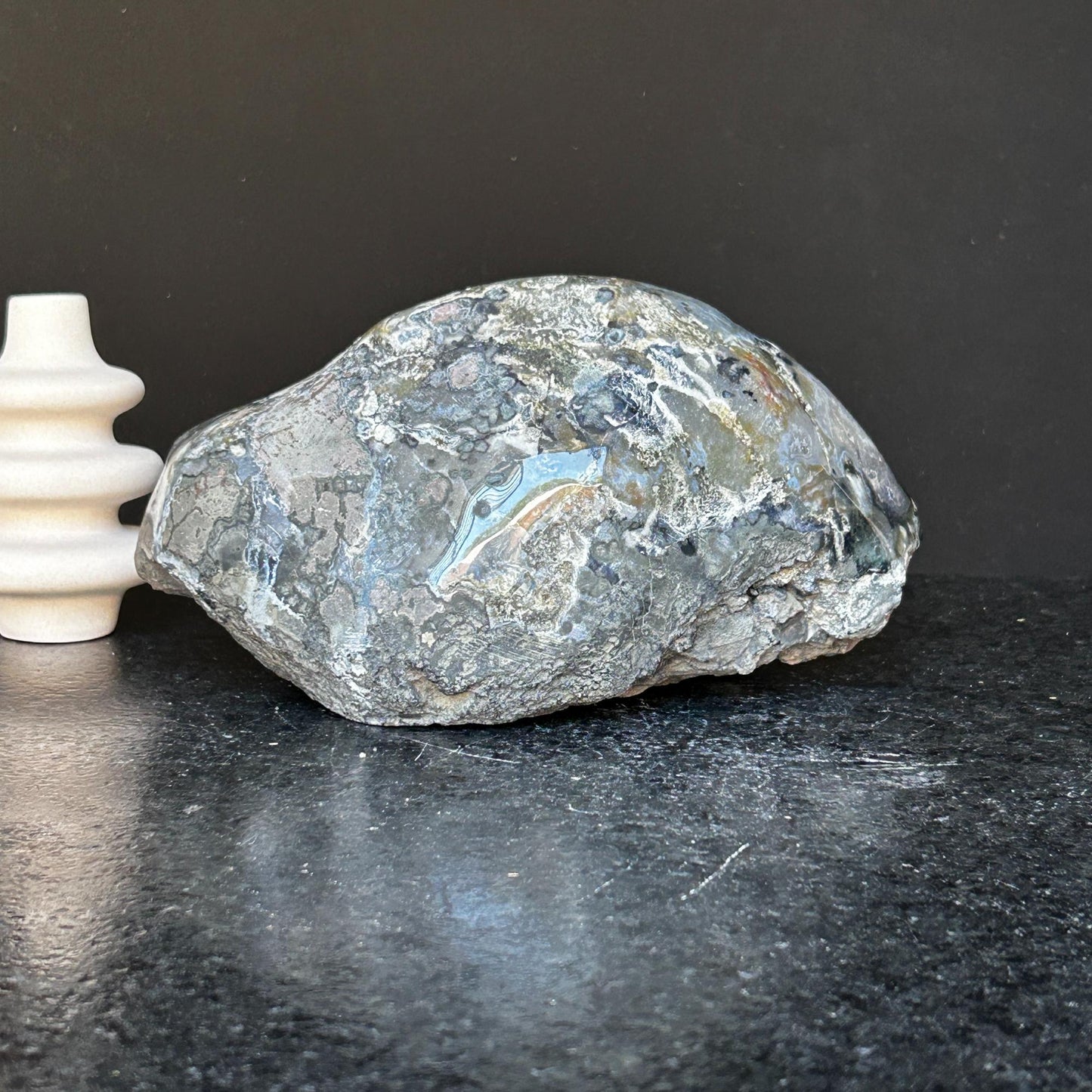 Semi precious stone, large amethyst geode