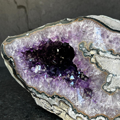 Amethyst geode, Extra large geode cave