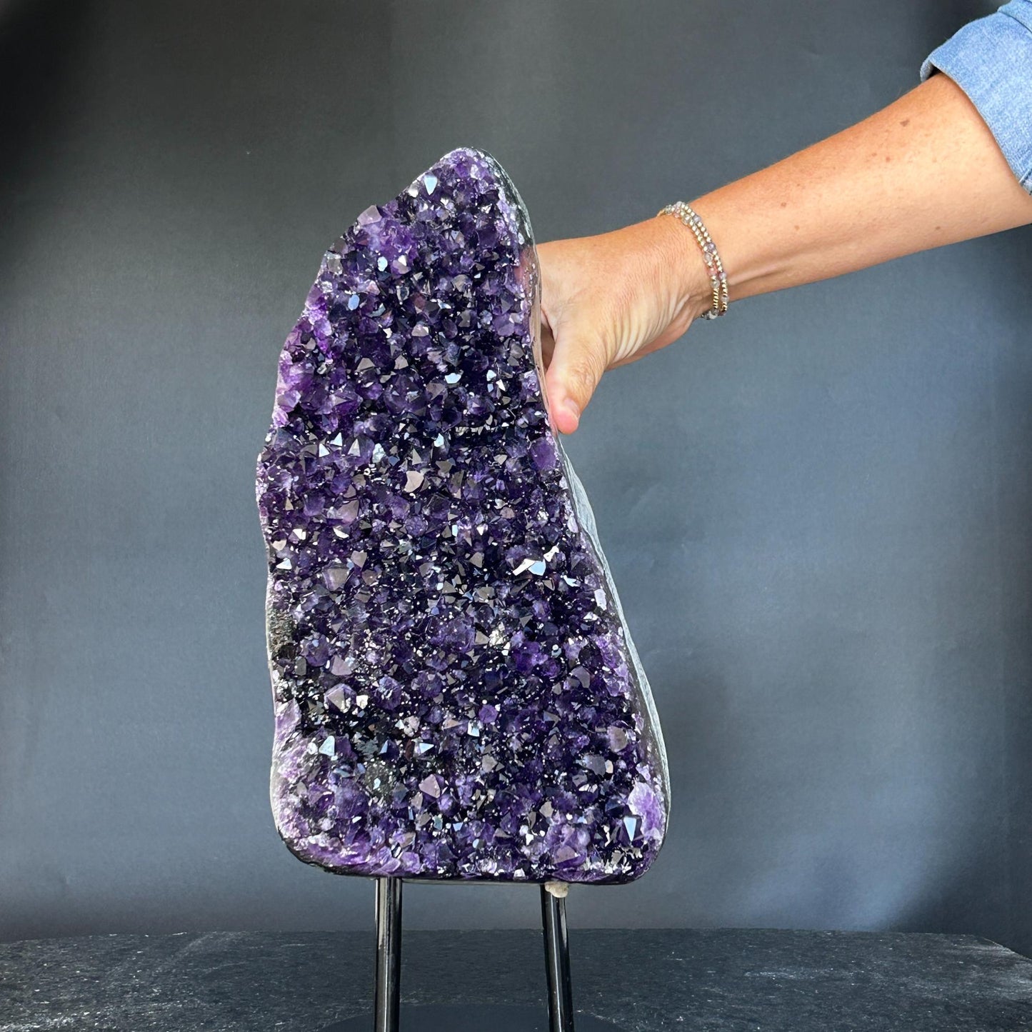 Superb Crystal Geode, Large Cave, Amethyst Crystal for collectors