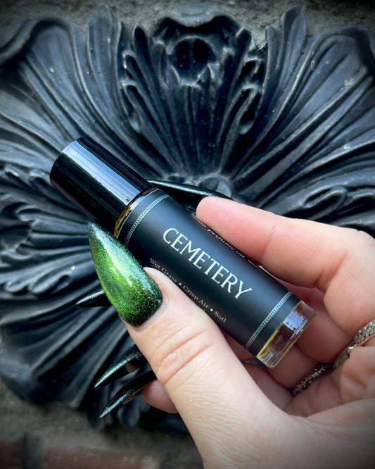 Cemetery (dragon’s blood incense, earth) – Perfume Oils