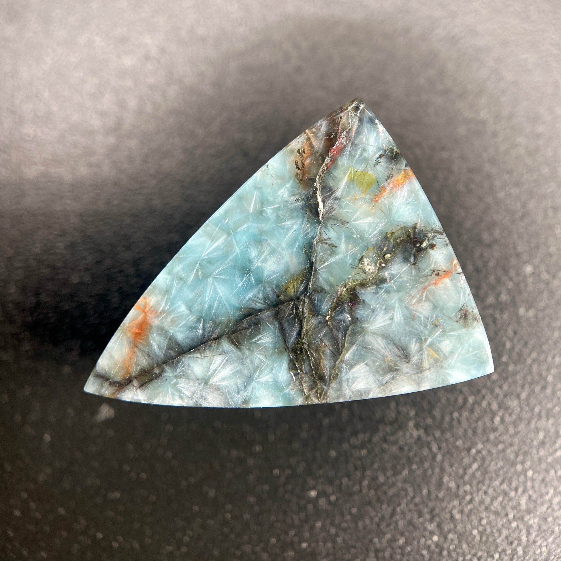 6.35 ct. Rare Gilalite in Quartz Cabochon (Medusa Quartz) – Quartz