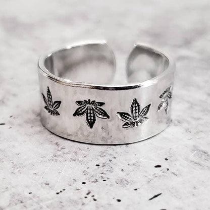 Hemp Leaf Silver Ring – Hand Stamped 420 Friendly Jewelry